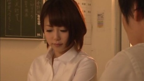 Hot teacher Saki Ninomyia likes to get nasty