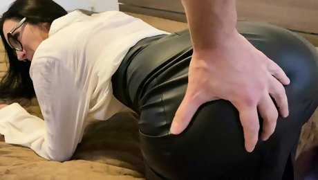 Big Butt Upskirt Porn - Big Booty Upskirt Videos - Free Big Ass Porn Tube